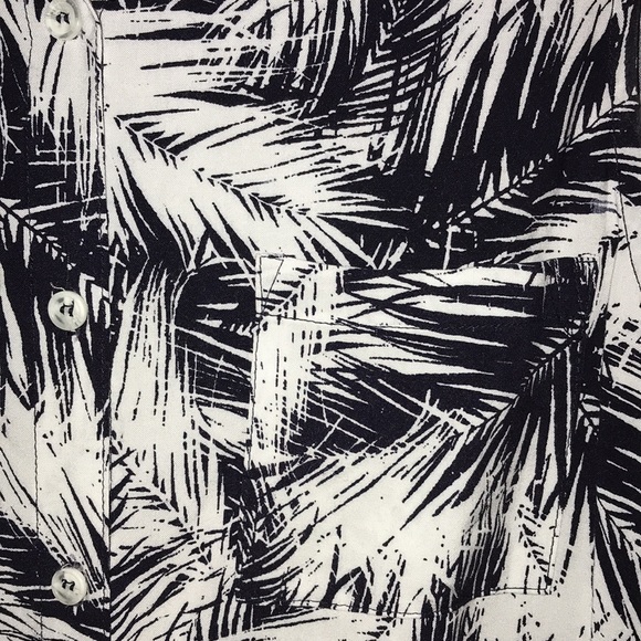 Splendid navy palm romper - Picture 6 of 11